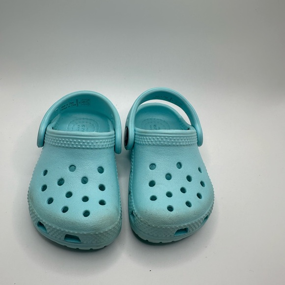 Crocs - Picture 3 of 4